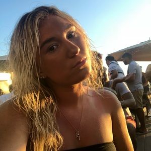 Meet your Posher, Nikki